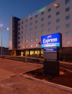 Hotel Holiday Inn Express Oeiras